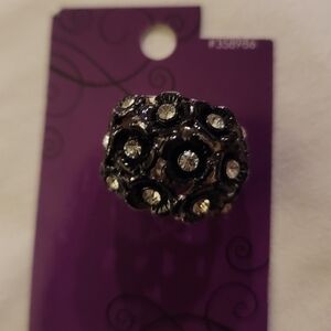 Black and Crystal Floral Stretchy Ring